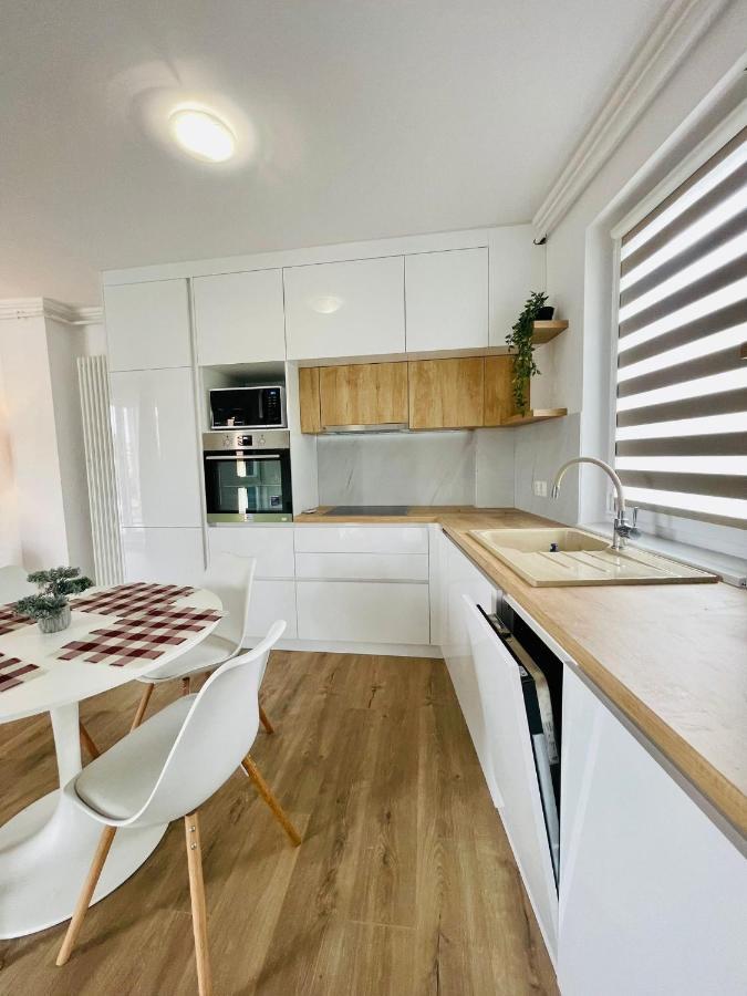 Dendro Apartment-free Parking